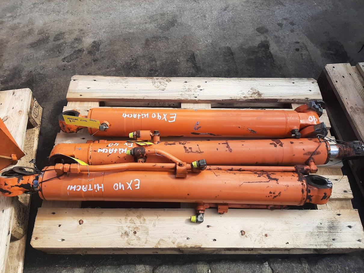 Hitachi EX 40-2 - Hydraulic cylinder for Construction machinery: picture 3 Hitachi EX 40-2 - Hydraulic cylinder for Construction machinery: picture 3