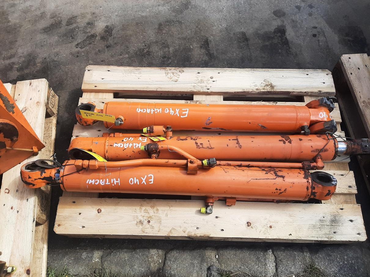 Hitachi EX 40-2 - Hydraulic cylinder for Construction machinery: picture 1 Hitachi EX 40-2 - Hydraulic cylinder for Construction machinery: picture 1