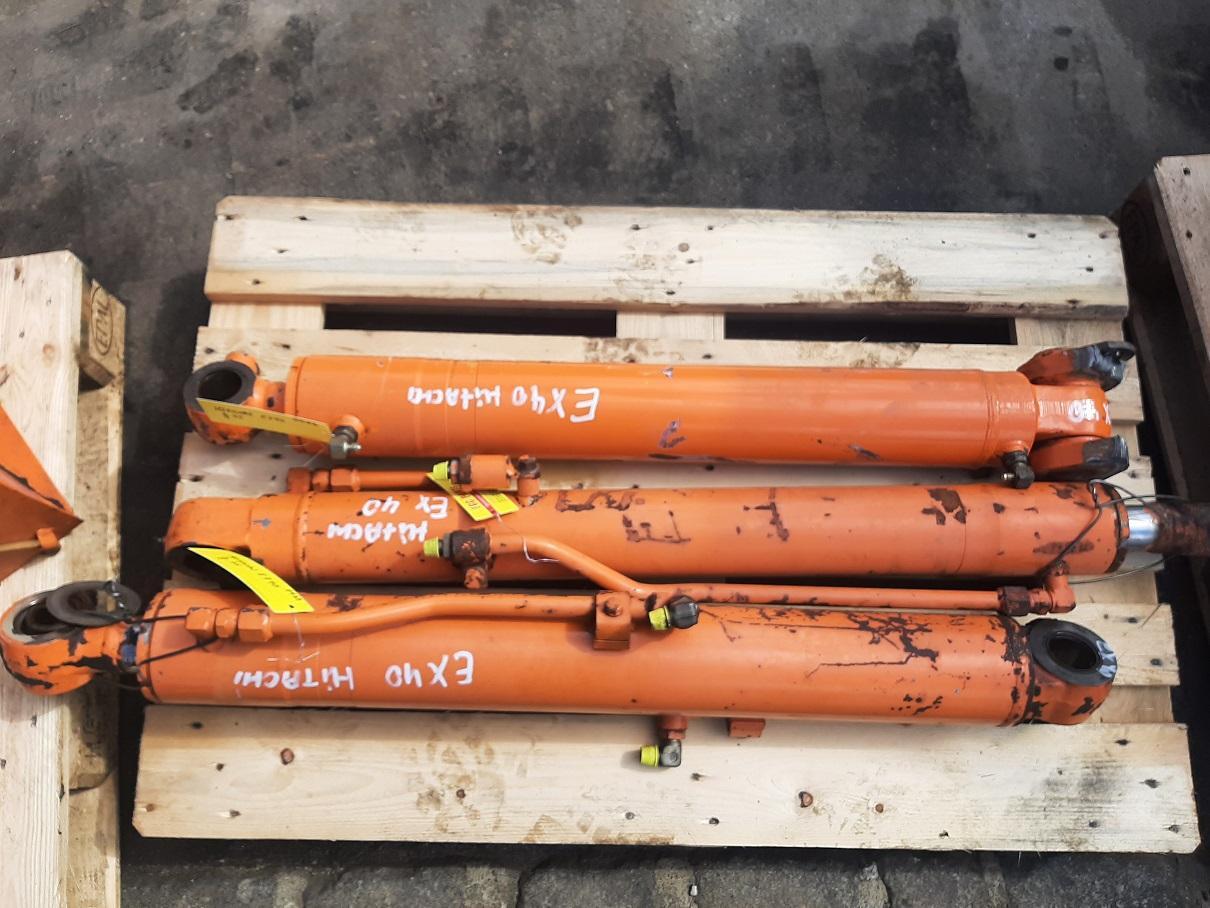 Hitachi EX 40-2 - Hydraulic cylinder for Construction machinery: picture 2 Hitachi EX 40-2 - Hydraulic cylinder for Construction machinery: picture 2