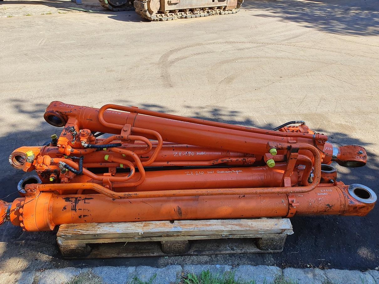 Hitachi ZX 210 LC N 3 - Hydraulic cylinder for Construction machinery: picture 2 Hitachi ZX 210 LC N 3 - Hydraulic cylinder for Construction machinery: picture 2