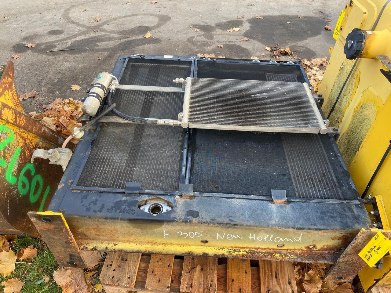 Holland E 305 - Cooling system for Construction machinery: picture 4 Holland E 305 - Cooling system for Construction machinery: picture 4