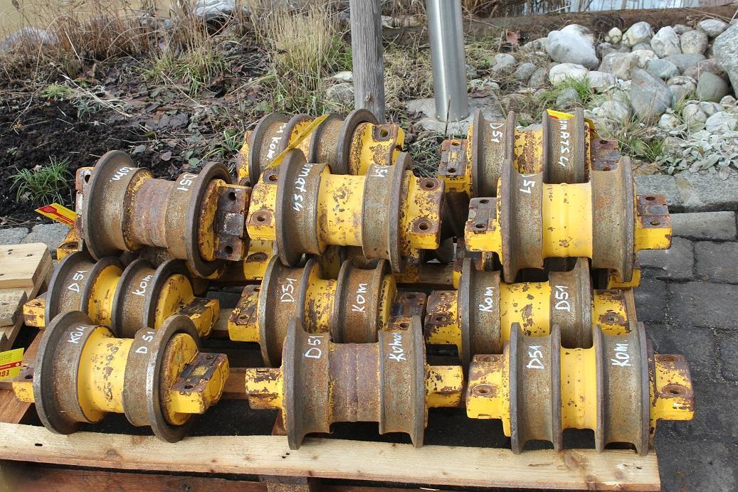 Komatsu D 51 PX - Track roller for Construction machinery: picture 5 Komatsu D 51 PX - Track roller for Construction machinery: picture 5