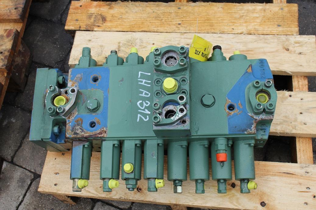 Liebherr A312 - Hydraulic valve for Construction machinery: picture 2 Liebherr A312 - Hydraulic valve for Construction machinery: picture 2