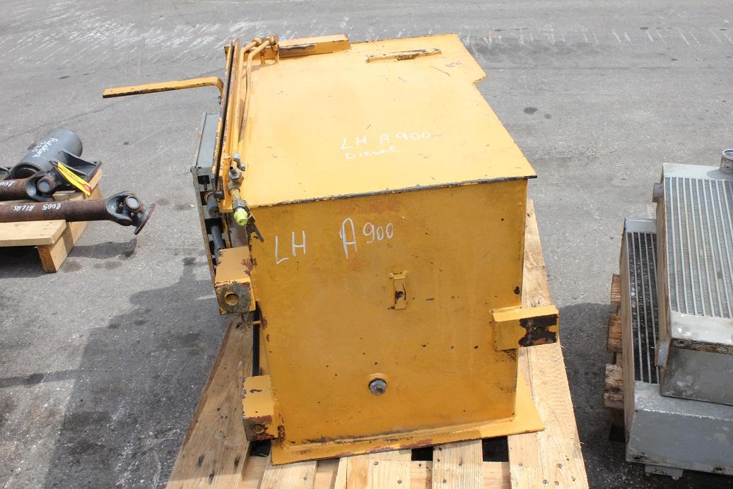 Liebherr A900B - Fuel tank for Excavator: picture 3 Liebherr A900B - Fuel tank for Excavator: picture 3