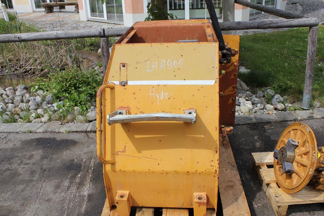 Liebherr A900B - Fuel tank for Excavator: picture 5 Liebherr A900B - Fuel tank for Excavator: picture 5