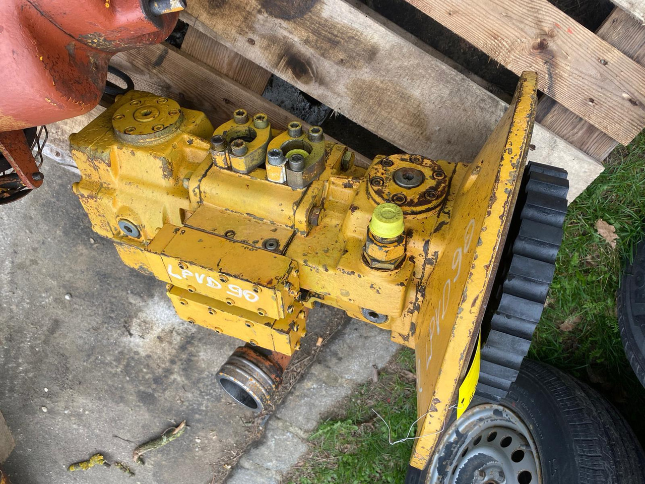 Liebherr LPVD 90 aus R932 - Hydraulic pump for Construction machinery: picture 3 Liebherr LPVD 90 aus R932 - Hydraulic pump for Construction machinery: picture 3