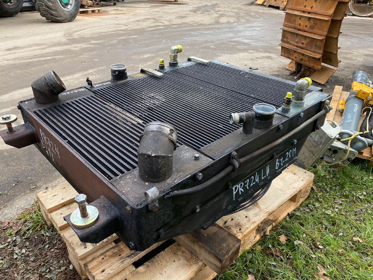Liebherr PR 724 - Cooling system for Construction machinery: picture 1 Liebherr PR 724 - Cooling system for Construction machinery: picture 1