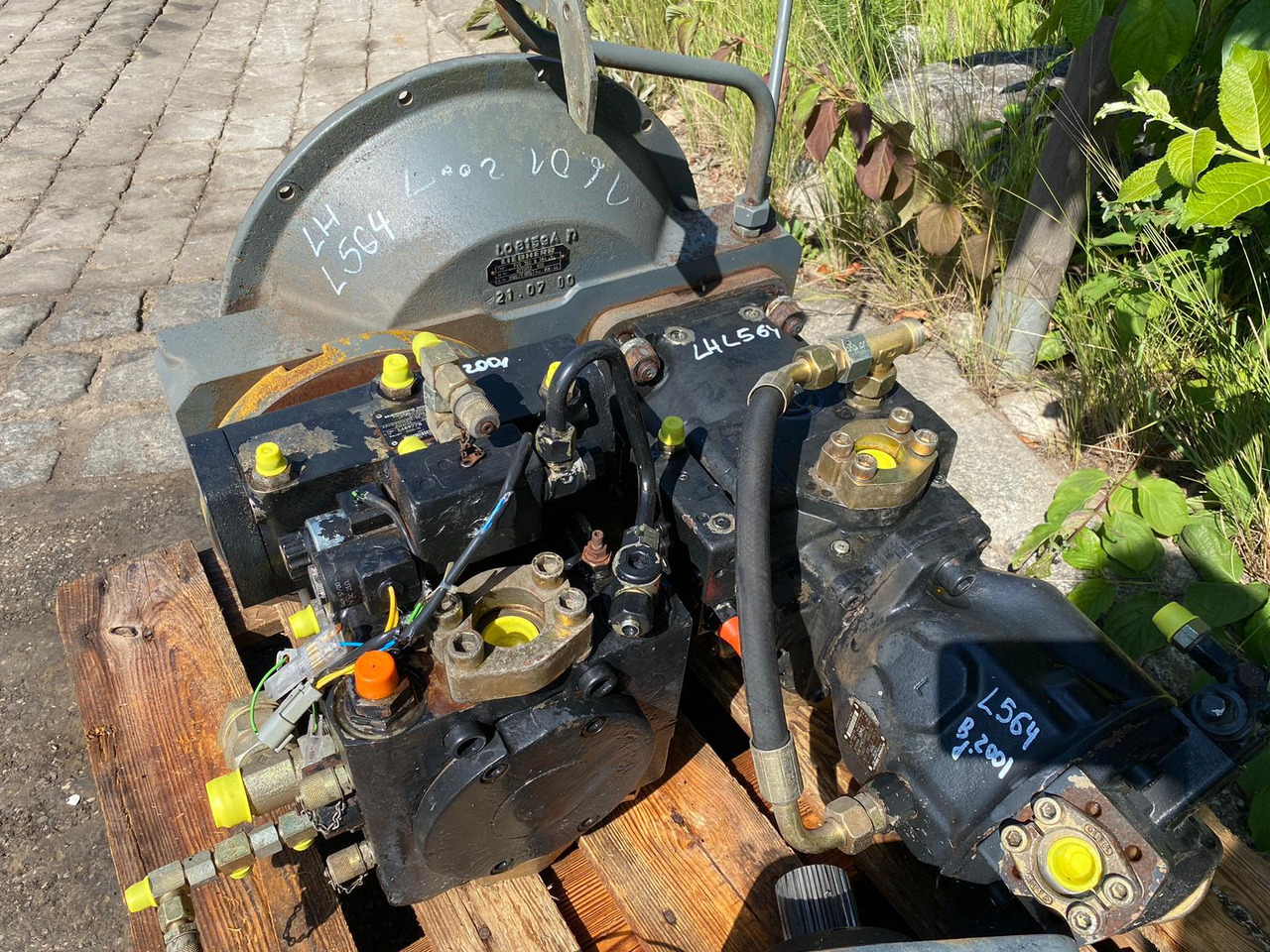 Liebherr PVG 350, A4VG 125 aus L 574 - Hydraulic pump for Construction machinery: picture 3 Liebherr PVG 350, A4VG 125 aus L 574 - Hydraulic pump for Construction machinery: picture 3