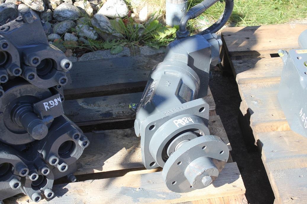 Liebherr R 984 - Hydraulics for Excavator: picture 2 Liebherr R 984 - Hydraulics for Excavator: picture 2