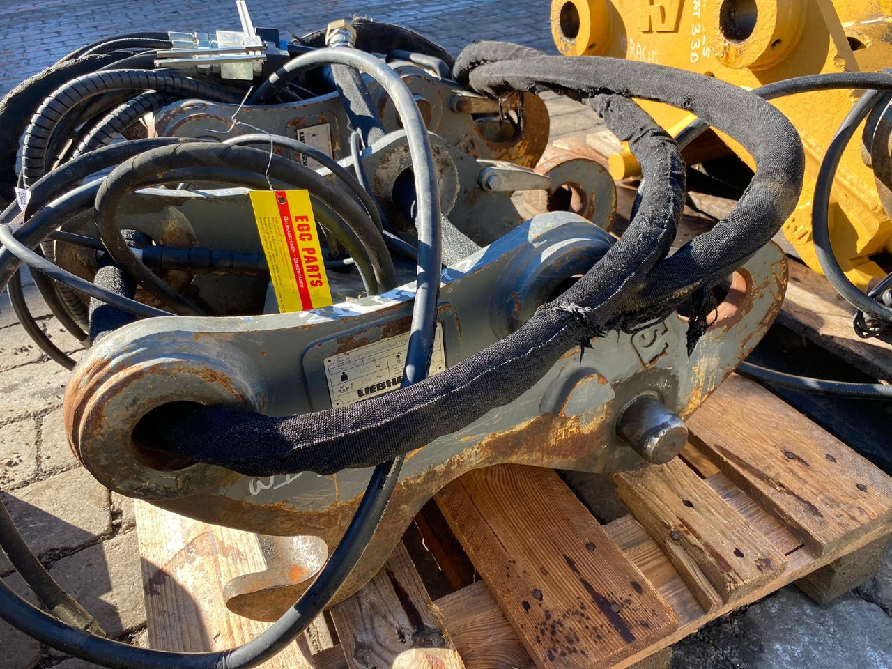 Liebherr SWA 33 - Quick coupler for Construction machinery: picture 1 Liebherr SWA 33 - Quick coupler for Construction machinery: picture 1