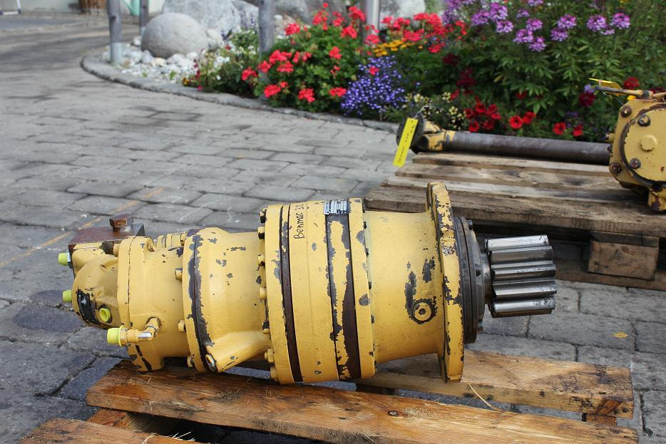 Transmital-Bonfigioli 705 T2 - Swing motor for Construction machinery: picture 2 Transmital-Bonfigioli 705 T2 - Swing motor for Construction machinery: picture 2