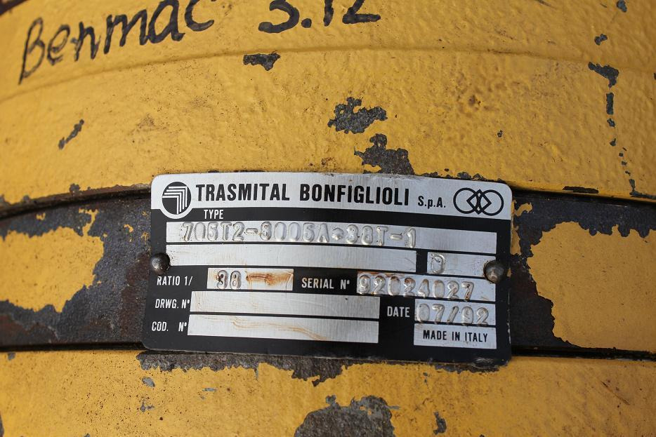Transmital-Bonfigioli 705 T2 - Swing motor for Construction machinery: picture 1 Transmital-Bonfigioli 705 T2 - Swing motor for Construction machinery: picture 1