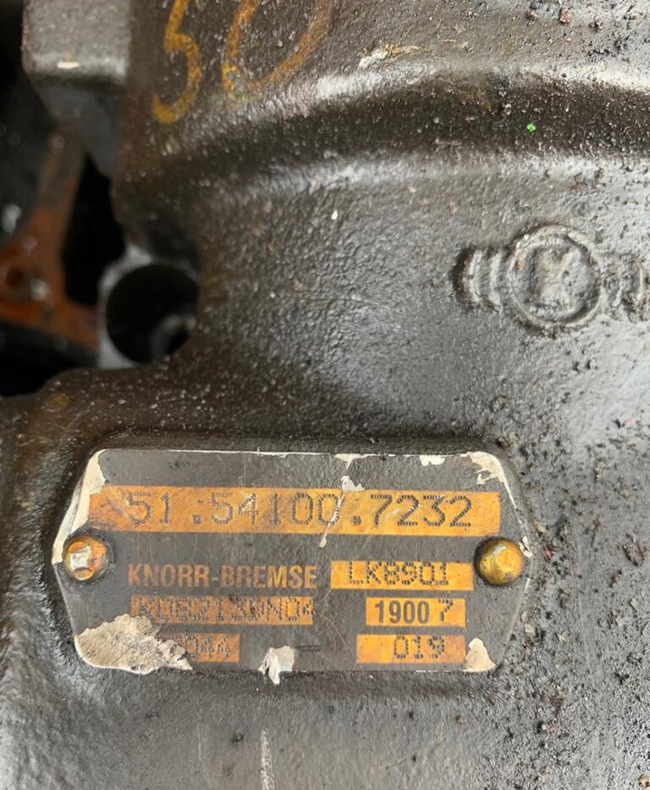 Knorr-Bremse MAN 51.54100.7273 MAN TGA TGX TGS truck - Air brake compressor for Truck: picture 3 Knorr-Bremse MAN 51.54100.7273 MAN TGA TGX TGS truck - Air brake compressor for Truck: picture 3