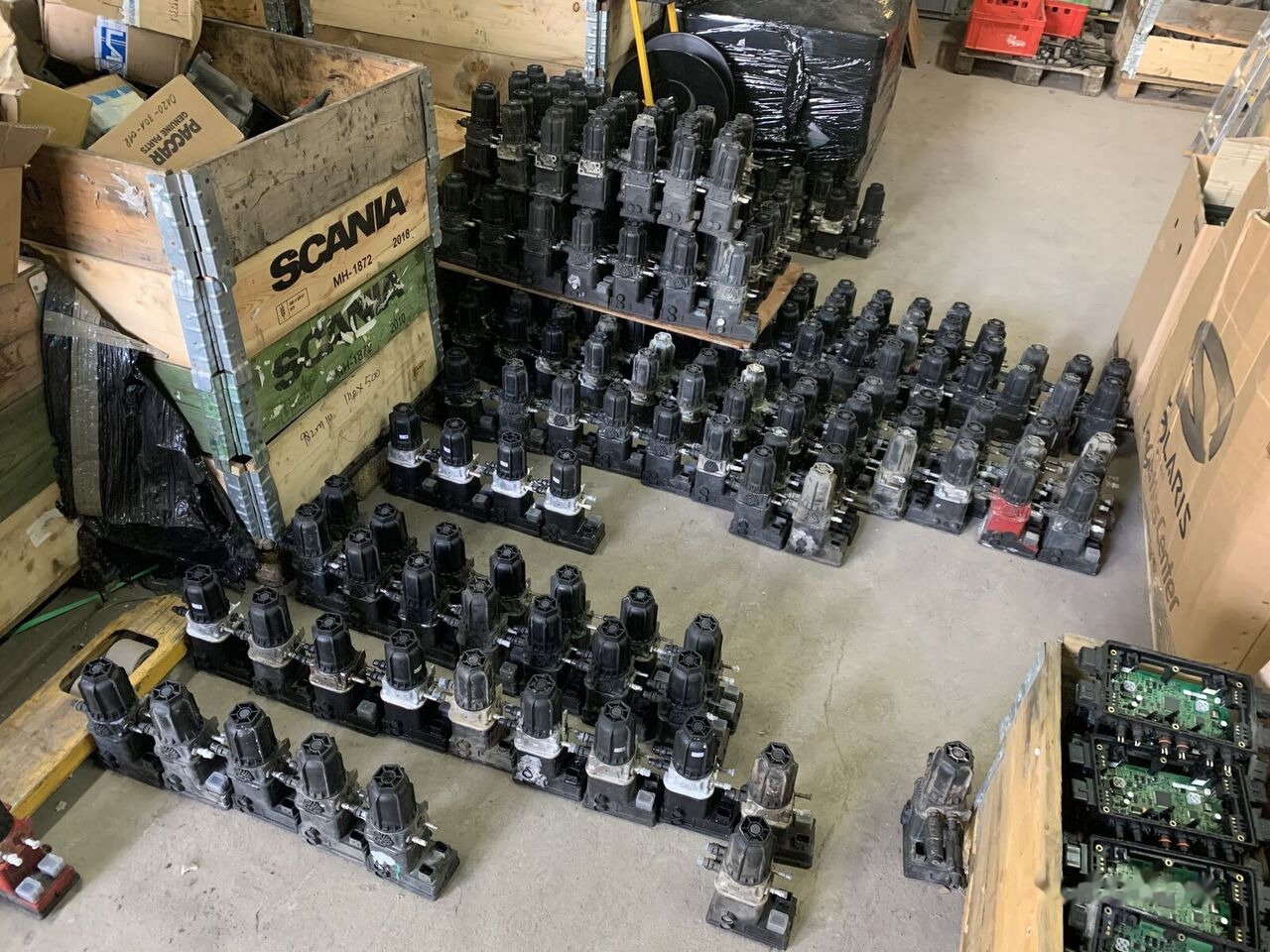 Mercedes-Benz oryginał hurt regeneracja A0001407678 Mercedes-Benz Actros Atego MP4 Euro 6 - Exhaust system for Truck: picture 1 Mercedes-Benz oryginał hurt regeneracja A0001407678 Mercedes-Benz Actros Atego MP4 Euro 6 - Exhaust system for Truck: picture 1