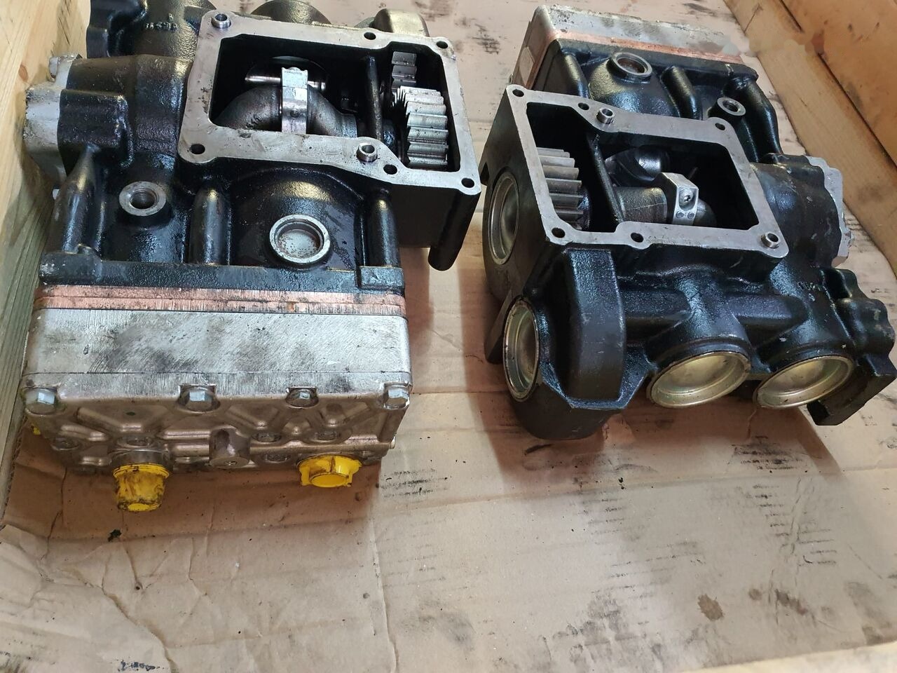 Voith 51.54100-7298 MAN Trucks truck - Air brake compressor for Truck: picture 1 Voith 51.54100-7298 MAN Trucks truck - Air brake compressor for Truck: picture 1