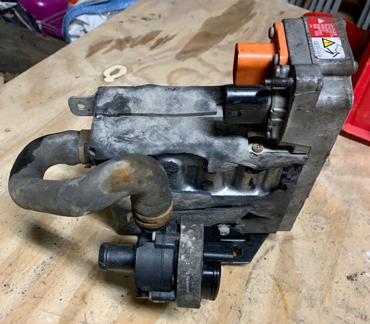 Wymiennik Ciepła Oryginał 12E.963.231B  for Volkswagen GOLF VII, E-Golf automobile - Oil cooler for Car: picture 1 Wymiennik Ciepła Oryginał 12E.963.231B  for Volkswagen GOLF VII, E-Golf automobile - Oil cooler for Car: picture 1