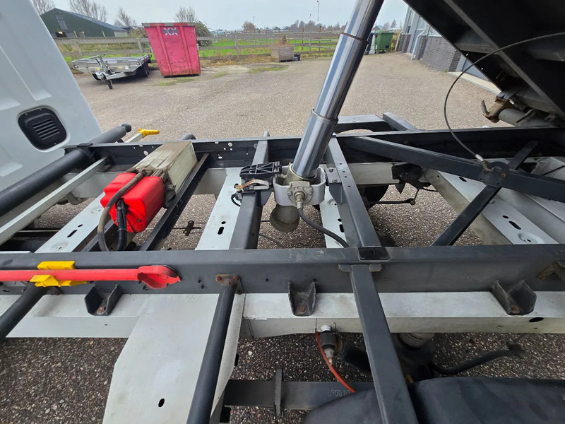 Opel Movano R3500 ***only 39000km***3 sided tipper on lease Opel Movano R3500 ***only 39000km***3 sided tipper: picture 10 Opel Movano R3500 ***only 39000km***3 sided tipper on lease Opel Movano R3500 ***only 39000km***3 sided tipper: picture 10