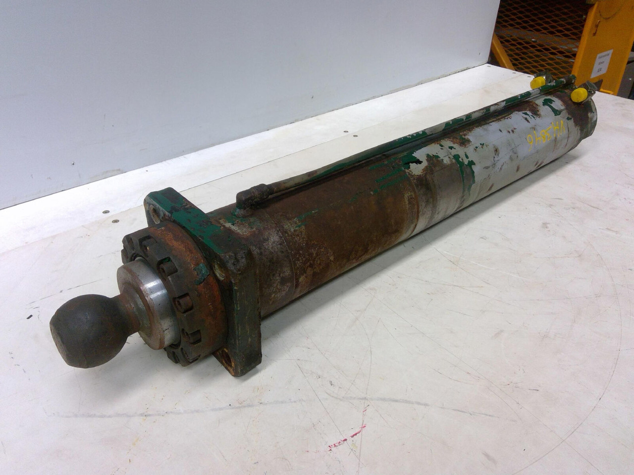 FAUN ATF 30-2 outrigger cylinder - Hydraulic cylinder for Mobile crane: picture 3 FAUN ATF 30-2 outrigger cylinder - Hydraulic cylinder for Mobile crane: picture 3