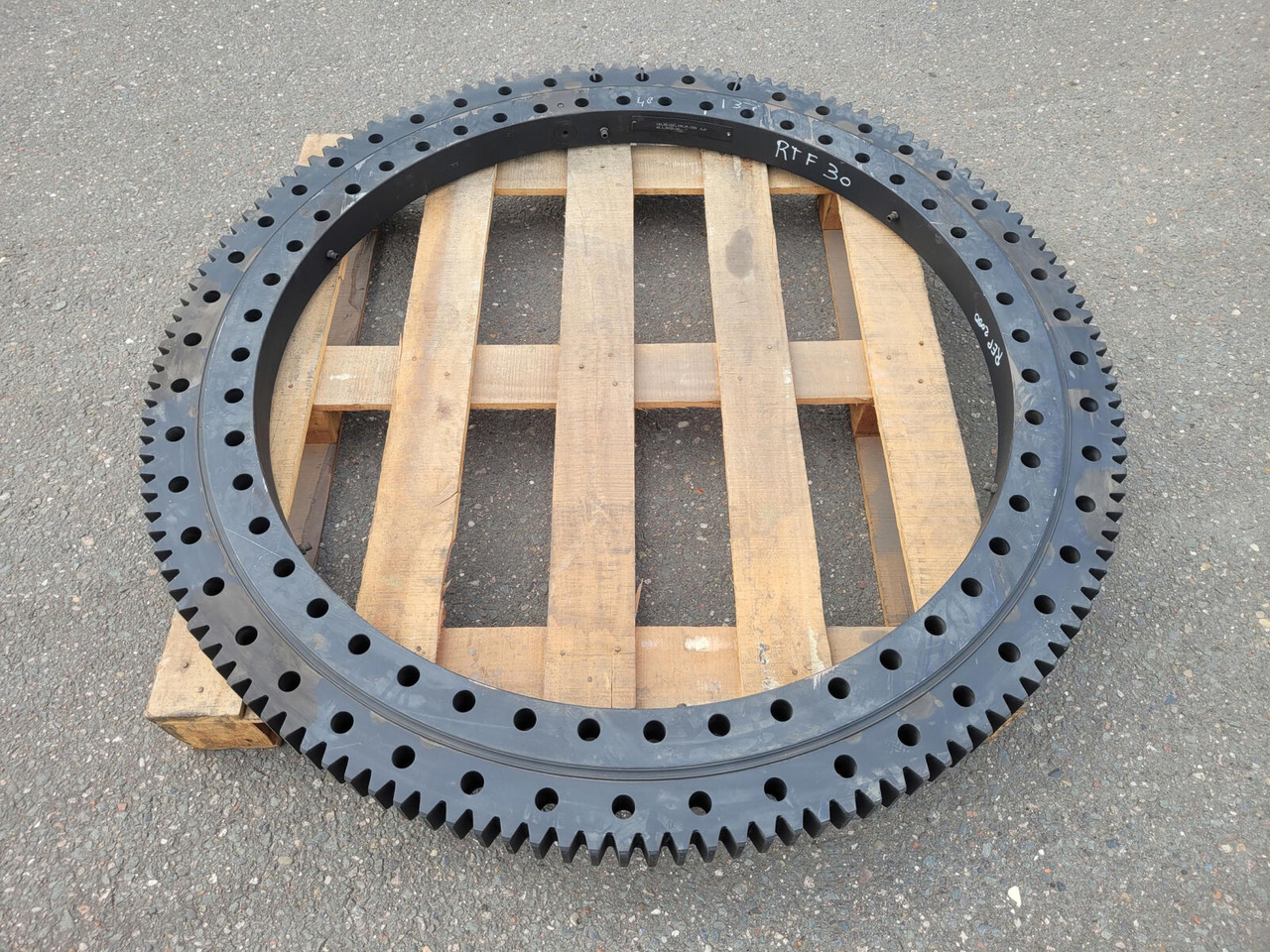 FAUN RTF 30 slew ring - Slewing ring for Mobile crane: picture 3 FAUN RTF 30 slew ring - Slewing ring for Mobile crane: picture 3