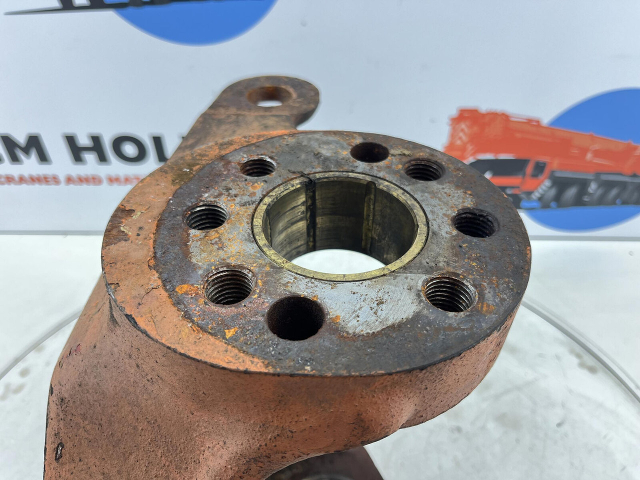 Steering knuckle for Mobile crane FAUN RTF 50 Steering knuckle 16 holes axle 1 right: picture 8 Steering knuckle for Mobile crane FAUN RTF 50 Steering knuckle 16 holes axle 1 right: picture 8