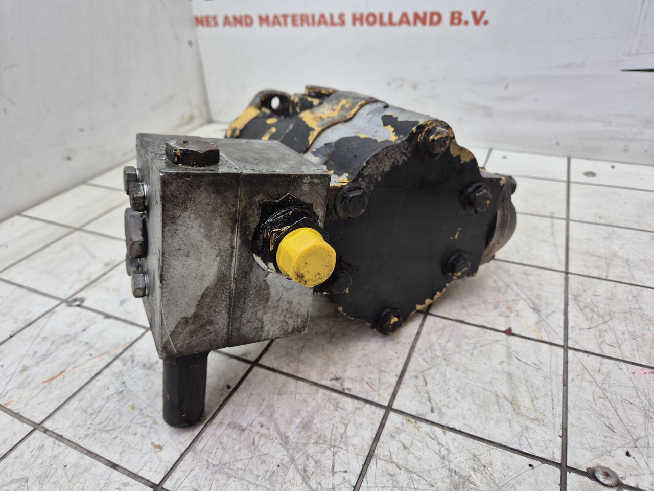 Grove AT 422 emergency steering pump - Hydraulic pump for Mobile crane: picture 4 Grove AT 422 emergency steering pump - Hydraulic pump for Mobile crane: picture 4
