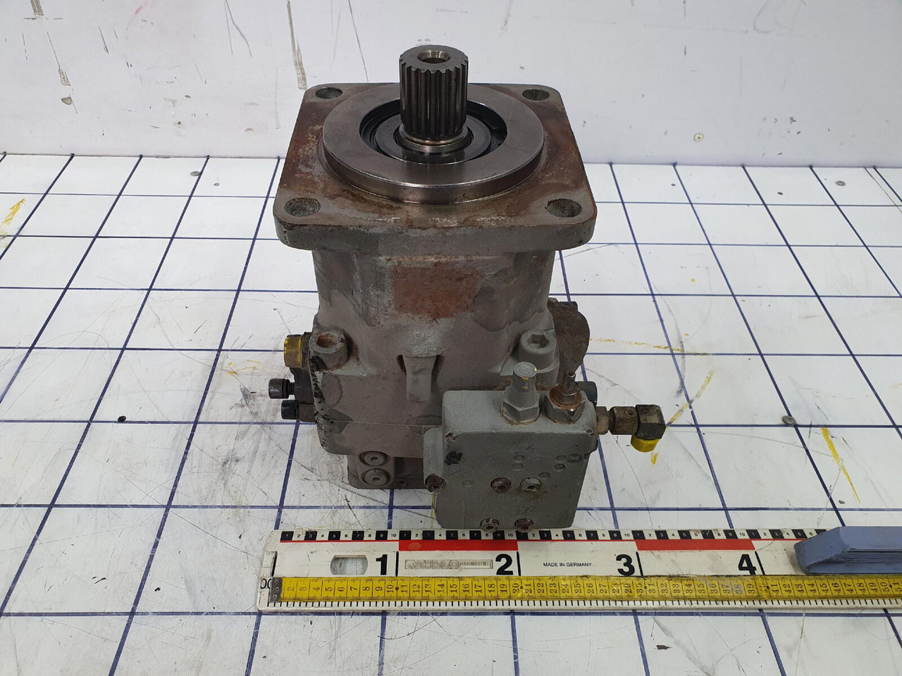 Grove GMK 2035 VARIABLE DISPLACEMENT PUMP - Hydraulic pump for Mobile crane: picture 1 Grove GMK 2035 VARIABLE DISPLACEMENT PUMP - Hydraulic pump for Mobile crane: picture 1