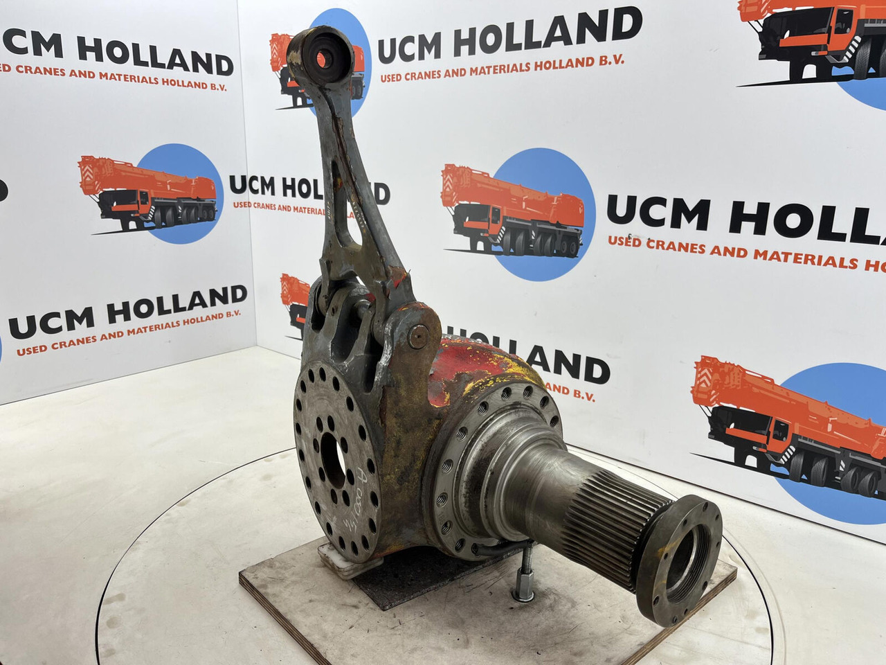 Grove GMK 3050 Steering knuckle axle 1 and 2 left - Steering knuckle for Mobile crane: picture 3 Grove GMK 3050 Steering knuckle axle 1 and 2 left - Steering knuckle for Mobile crane: picture 3