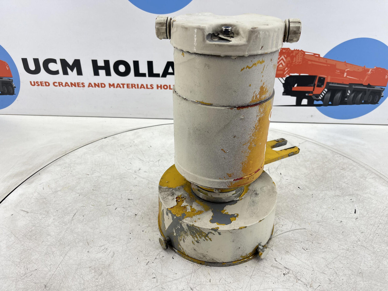 Grove GMK 3050 electric swivel - Hydraulics for Mobile crane: picture 3 Grove GMK 3050 electric swivel - Hydraulics for Mobile crane: picture 3