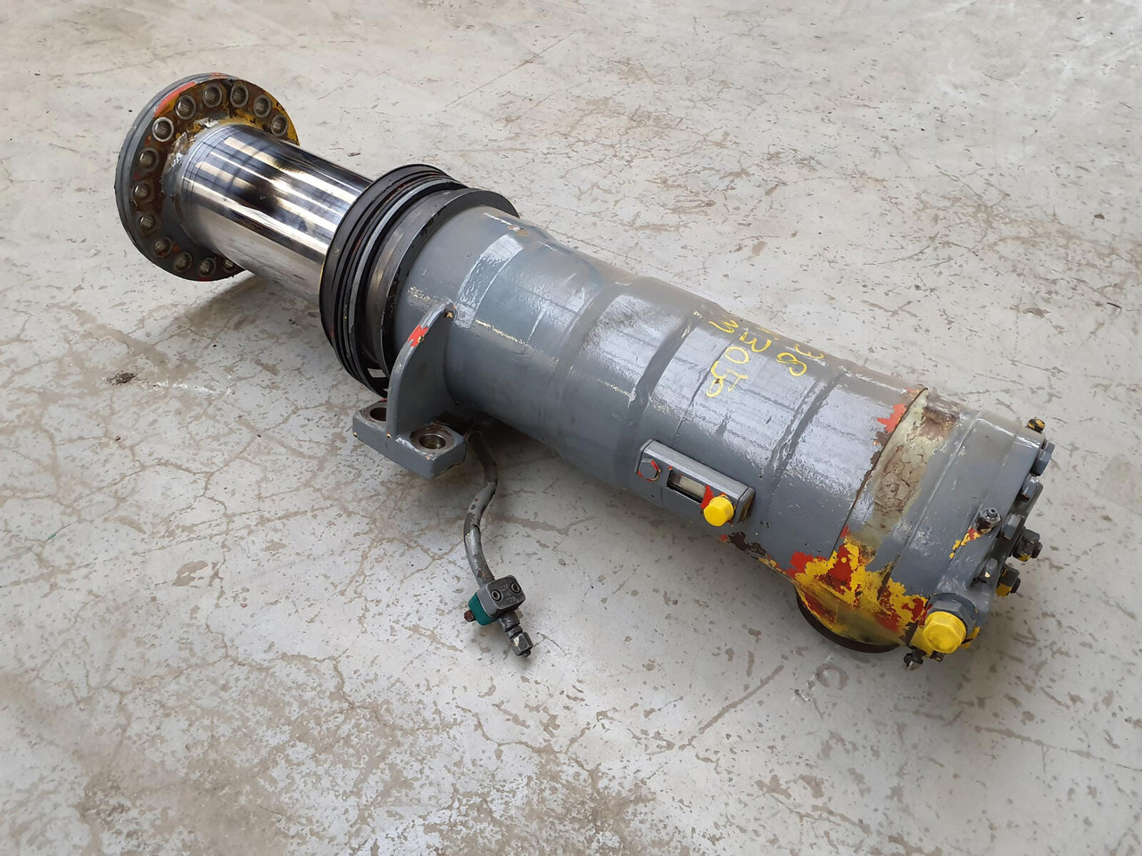 Grove GMK 3050 suspension cylinder - Hydraulic cylinder for Crane: picture 1 Grove GMK 3050 suspension cylinder - Hydraulic cylinder for Crane: picture 1