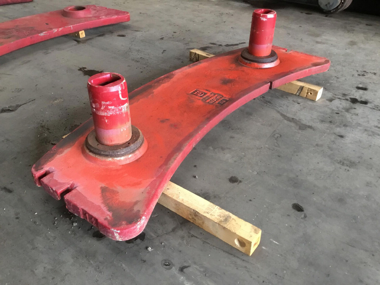 Grove GMK 3055 counterweight 1 ton - Counterweight for Mobile crane: picture 3 Grove GMK 3055 counterweight 1 ton - Counterweight for Mobile crane: picture 3