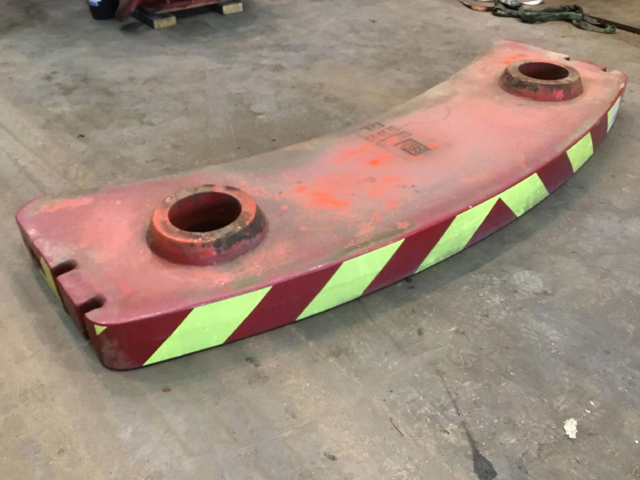 Grove GMK 3055 counterweight 2 ton - Counterweight for Mobile crane: picture 1 Grove GMK 3055 counterweight 2 ton - Counterweight for Mobile crane: picture 1