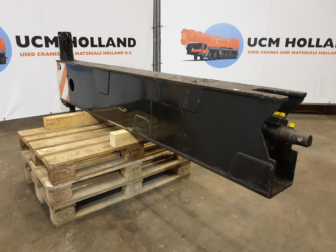 Grove GMK 3055 sliding beam complete rear - Suspension for Mobile crane: picture 3 Grove GMK 3055 sliding beam complete rear - Suspension for Mobile crane: picture 3