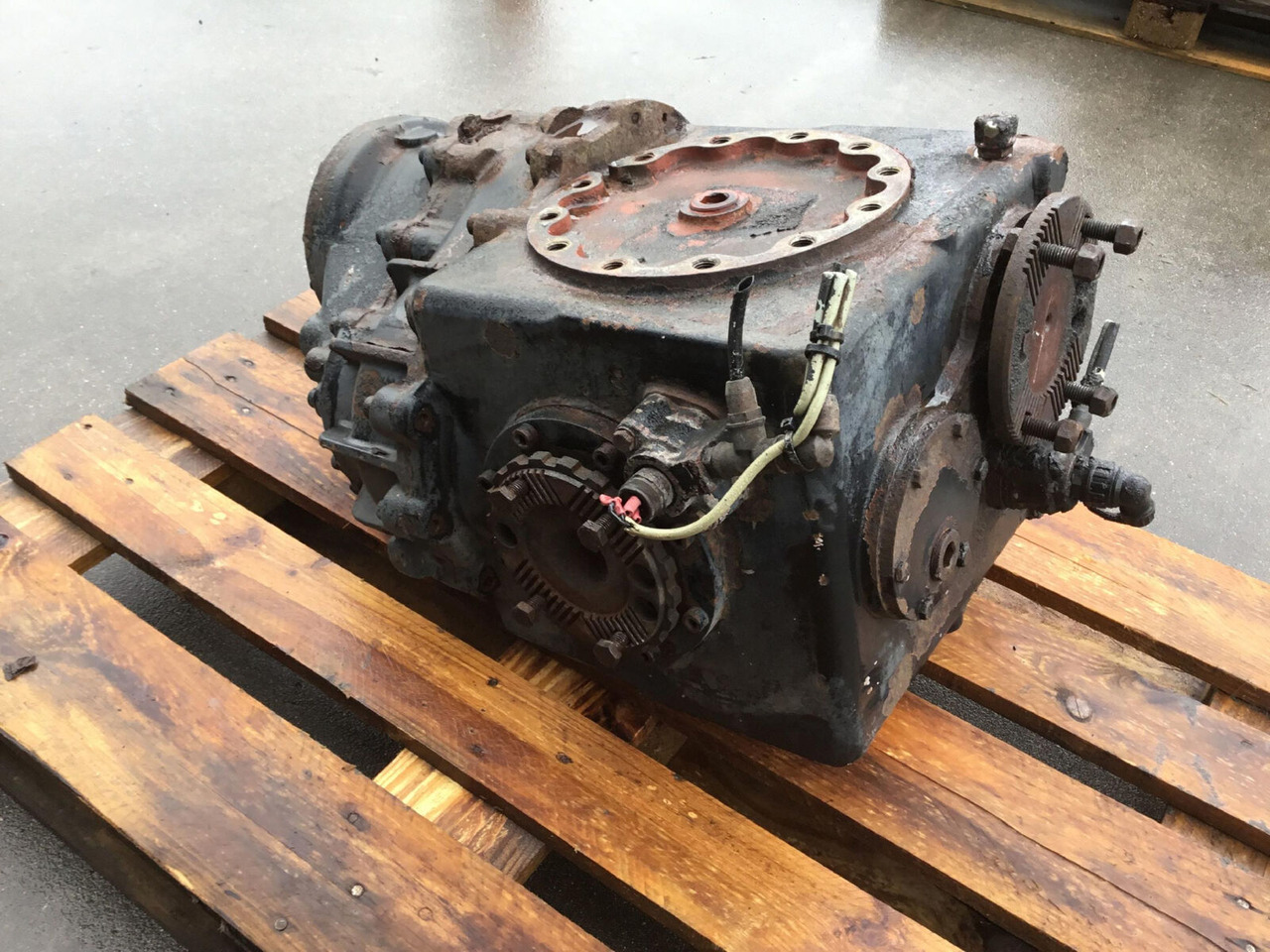 Grove GMK 5100 diff box axle 4 - Differential gear for Mobile crane: picture 3 Grove GMK 5100 diff box axle 4 - Differential gear for Mobile crane: picture 3