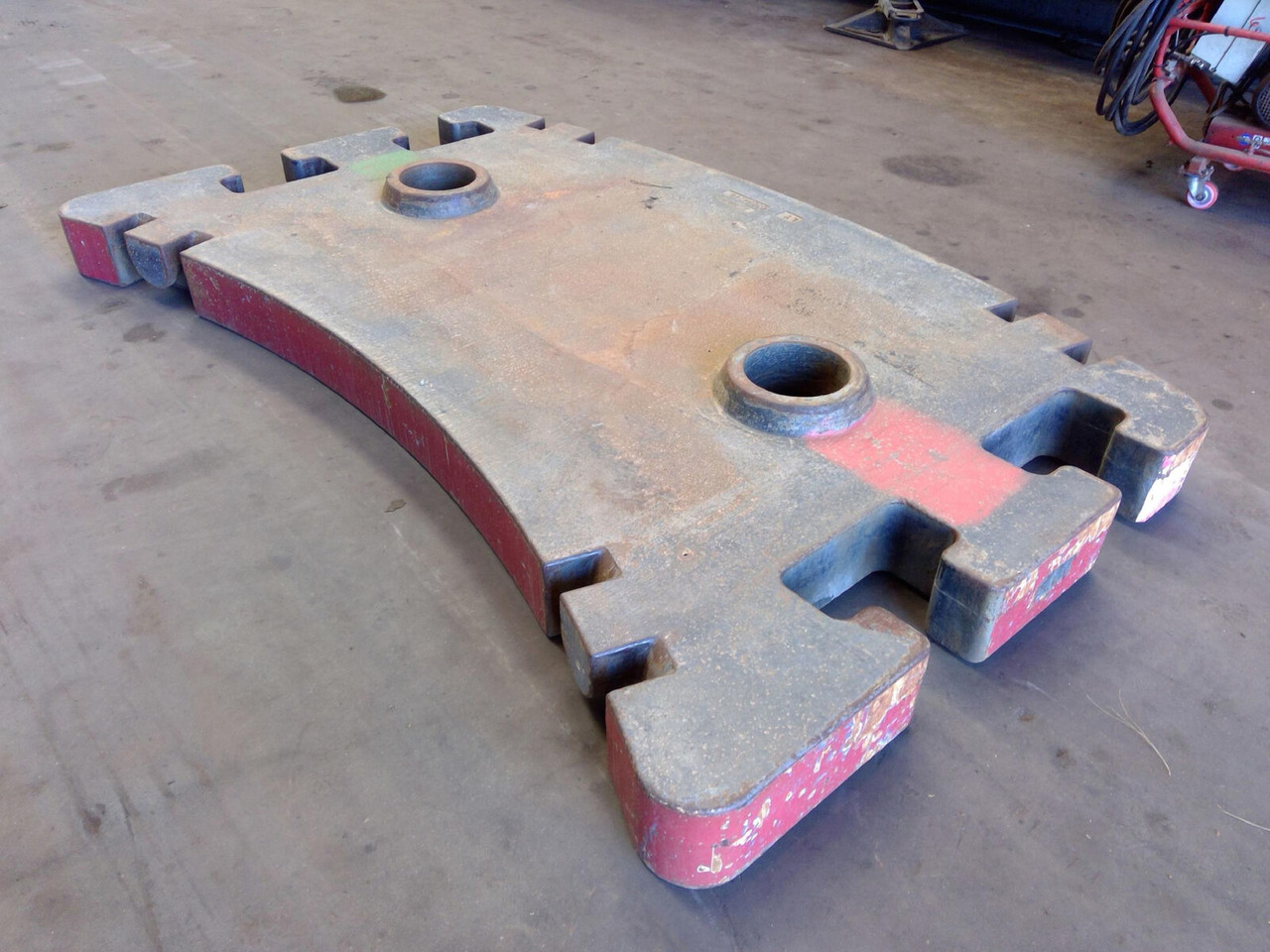 Grove GMK 5130-1/2 counterweight 5,0 ton - Counterweight for Mobile crane: picture 3 Grove GMK 5130-1/2 counterweight 5,0 ton - Counterweight for Mobile crane: picture 3