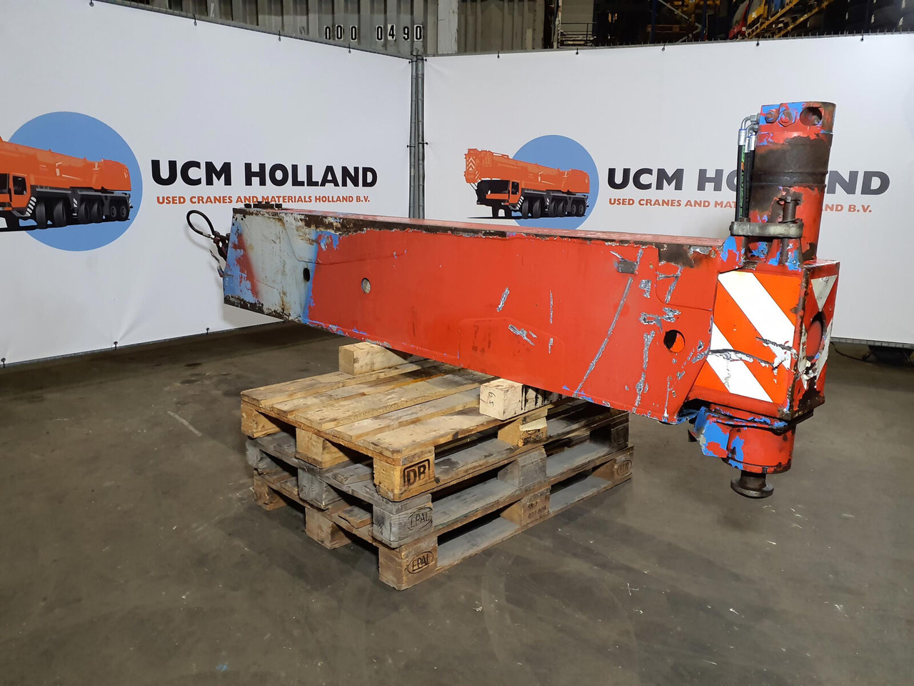 Grove GMK 5130-1 outrigger beam complete front - Suspension for Mobile crane: picture 1 Grove GMK 5130-1 outrigger beam complete front - Suspension for Mobile crane: picture 1