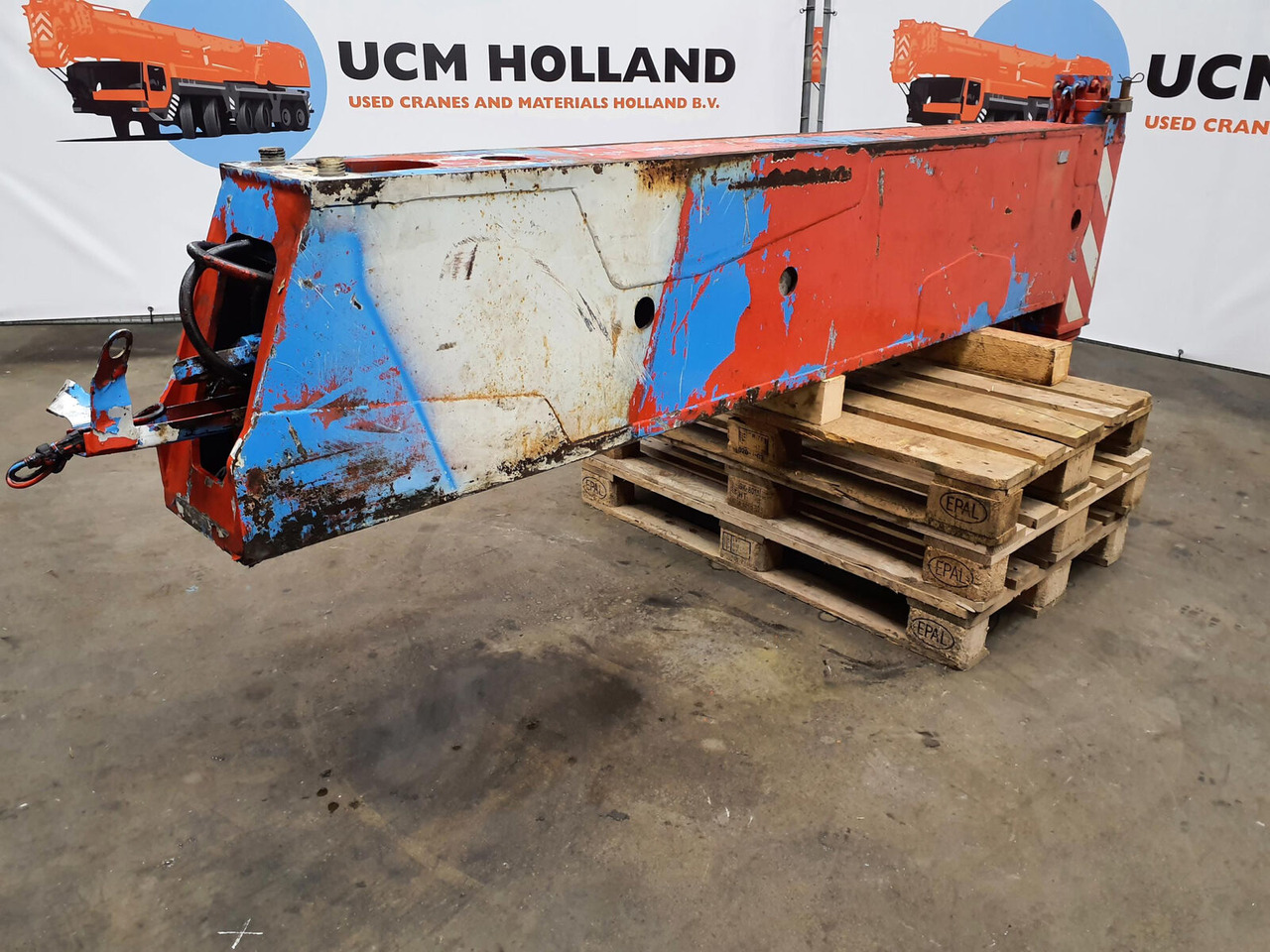 Grove GMK 5130-1 outrigger beam complete rear - Suspension for Mobile crane: picture 4 Grove GMK 5130-1 outrigger beam complete rear - Suspension for Mobile crane: picture 4