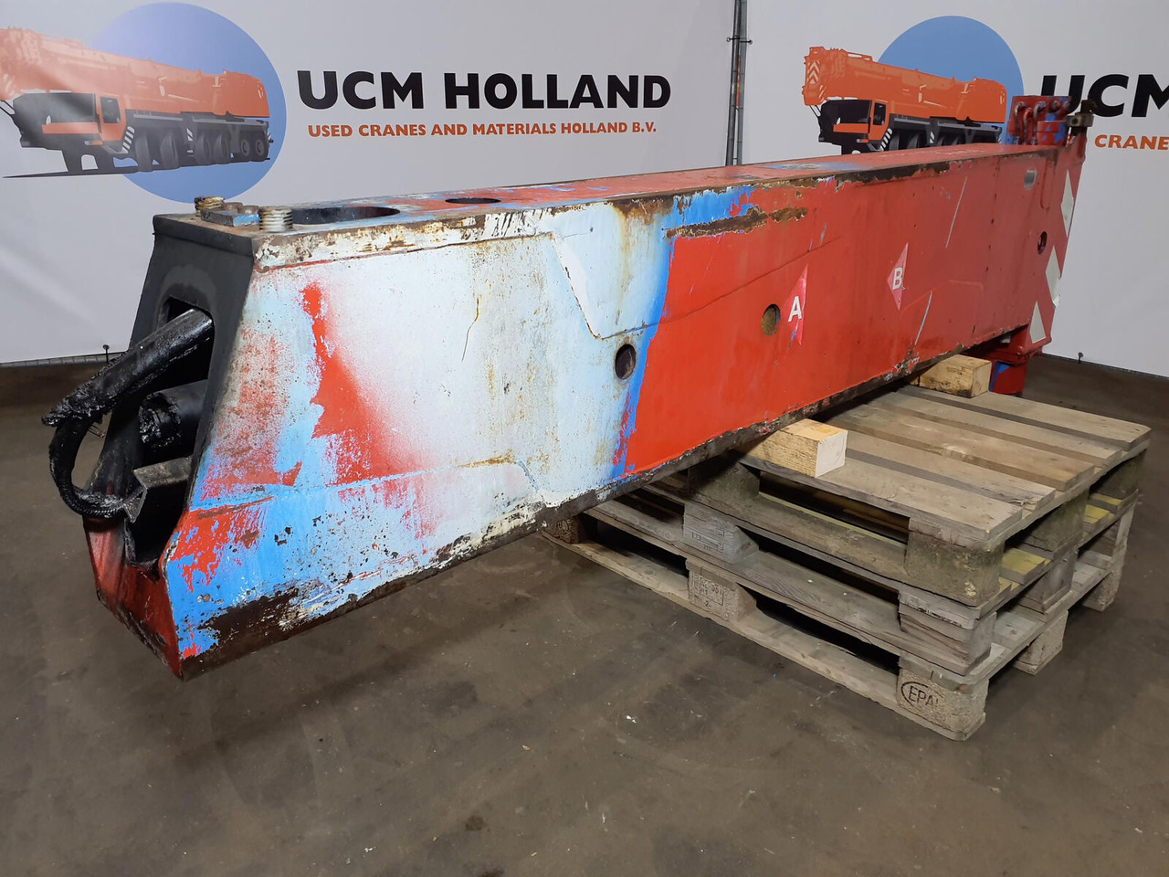 Grove GMK 5130-1 sliding beam complete rear - Suspension for Mobile crane: picture 4 Grove GMK 5130-1 sliding beam complete rear - Suspension for Mobile crane: picture 4