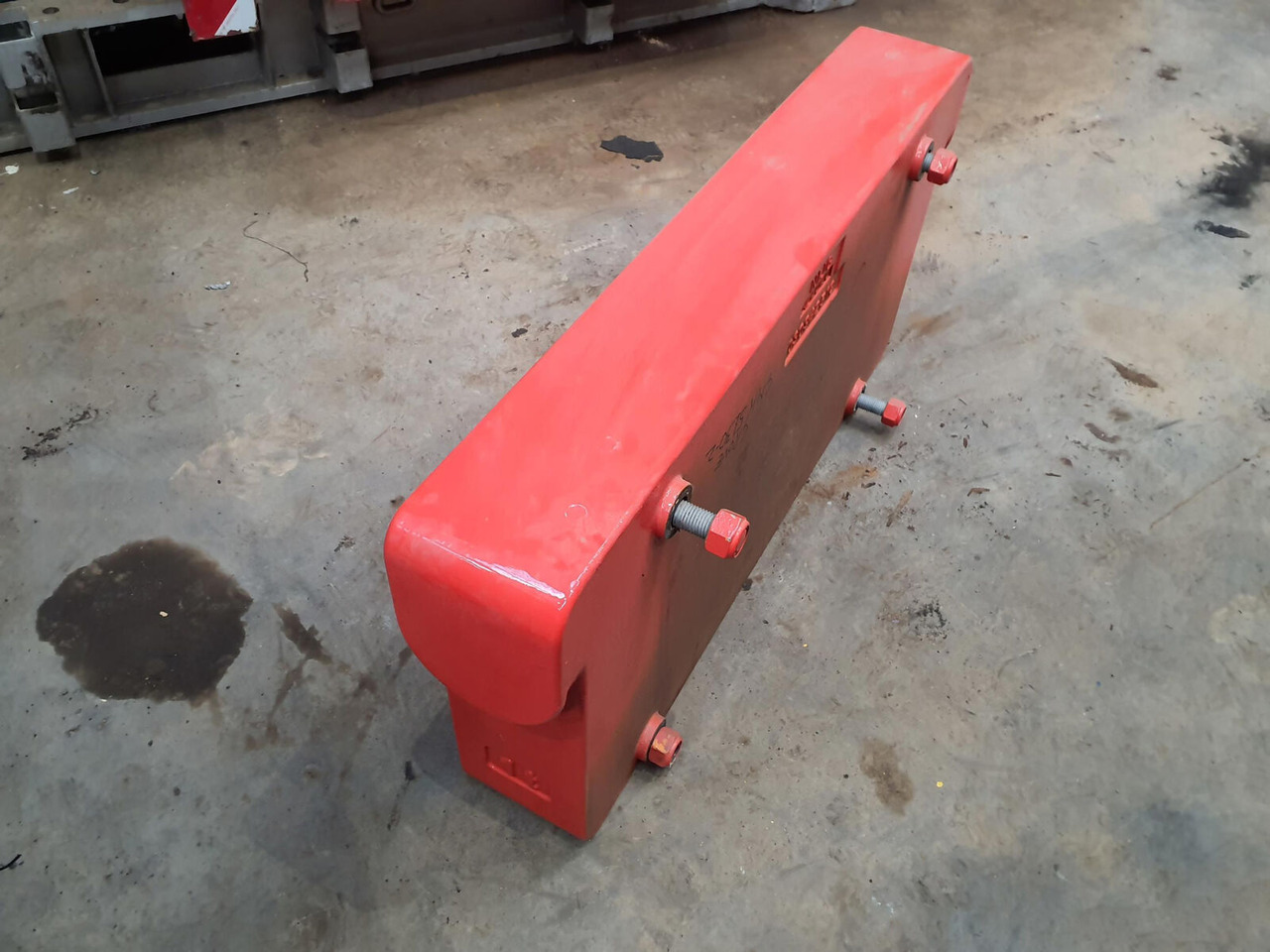 Grove GMK 5130-2 compensating weight 1 ton - Counterweight for Mobile crane: picture 3 Grove GMK 5130-2 compensating weight 1 ton - Counterweight for Mobile crane: picture 3