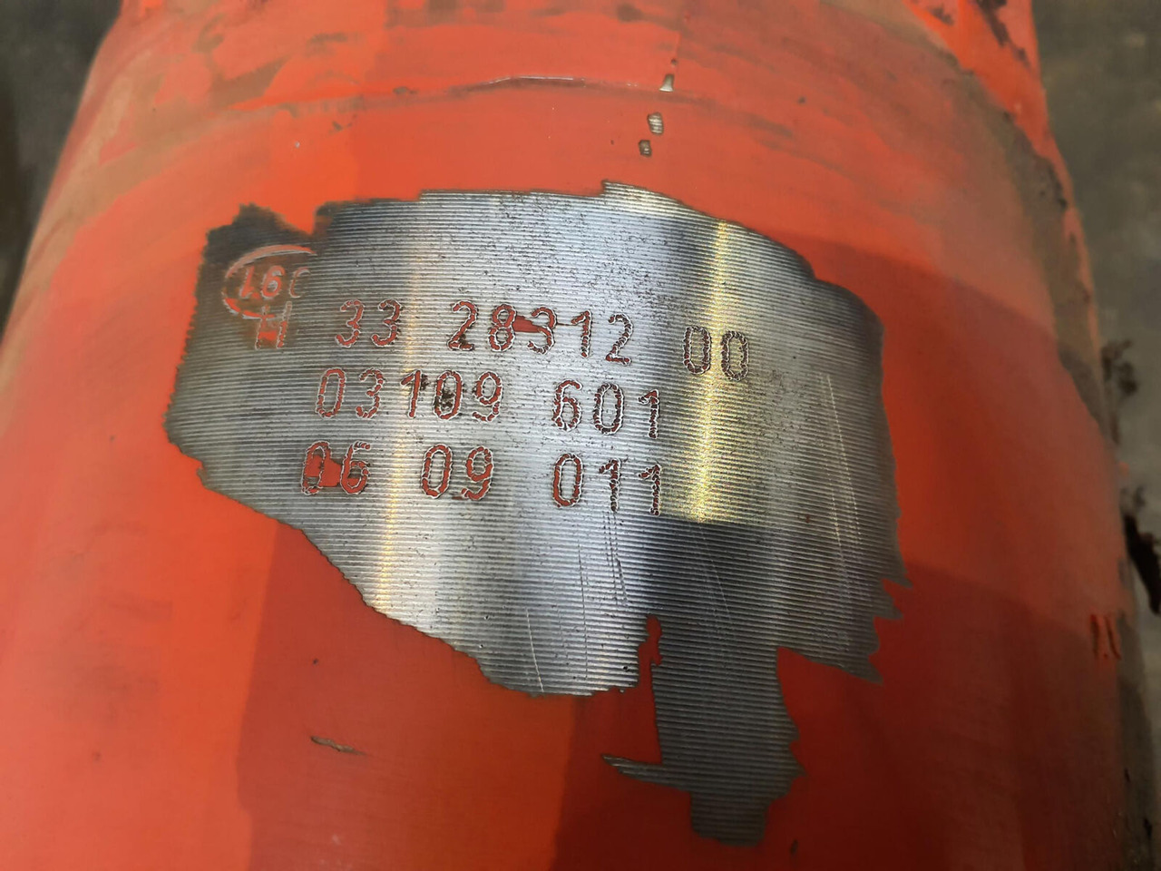 Grove GMK 5220, 5170 outrigger cylinder - Suspension for Mobile crane: picture 5 Grove GMK 5220, 5170 outrigger cylinder - Suspension for Mobile crane: picture 5