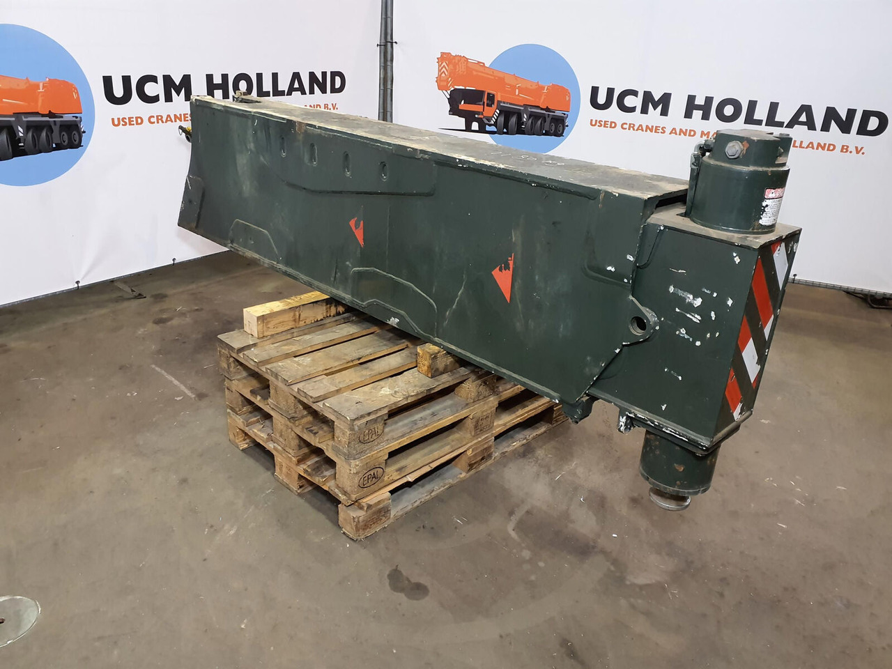 Grove GMK 5220 sliding beam rear complete - Suspension for Mobile crane: picture 1 Grove GMK 5220 sliding beam rear complete - Suspension for Mobile crane: picture 1