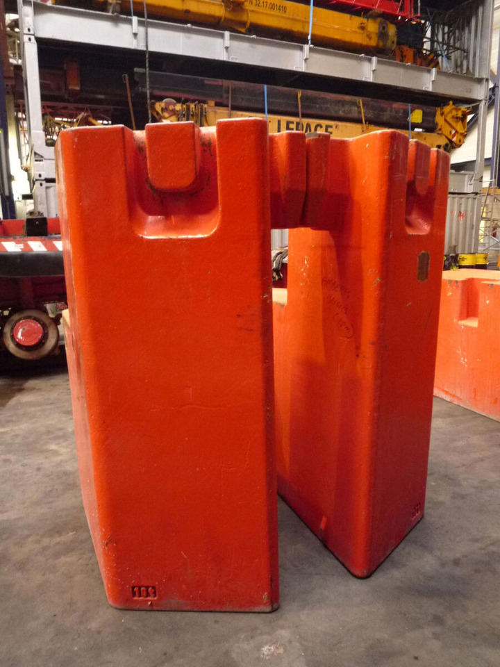Grove GMK 6250/6300 counterweight 10 ton - Counterweight for Mobile crane: picture 2 Grove GMK 6250/6300 counterweight 10 ton - Counterweight for Mobile crane: picture 2