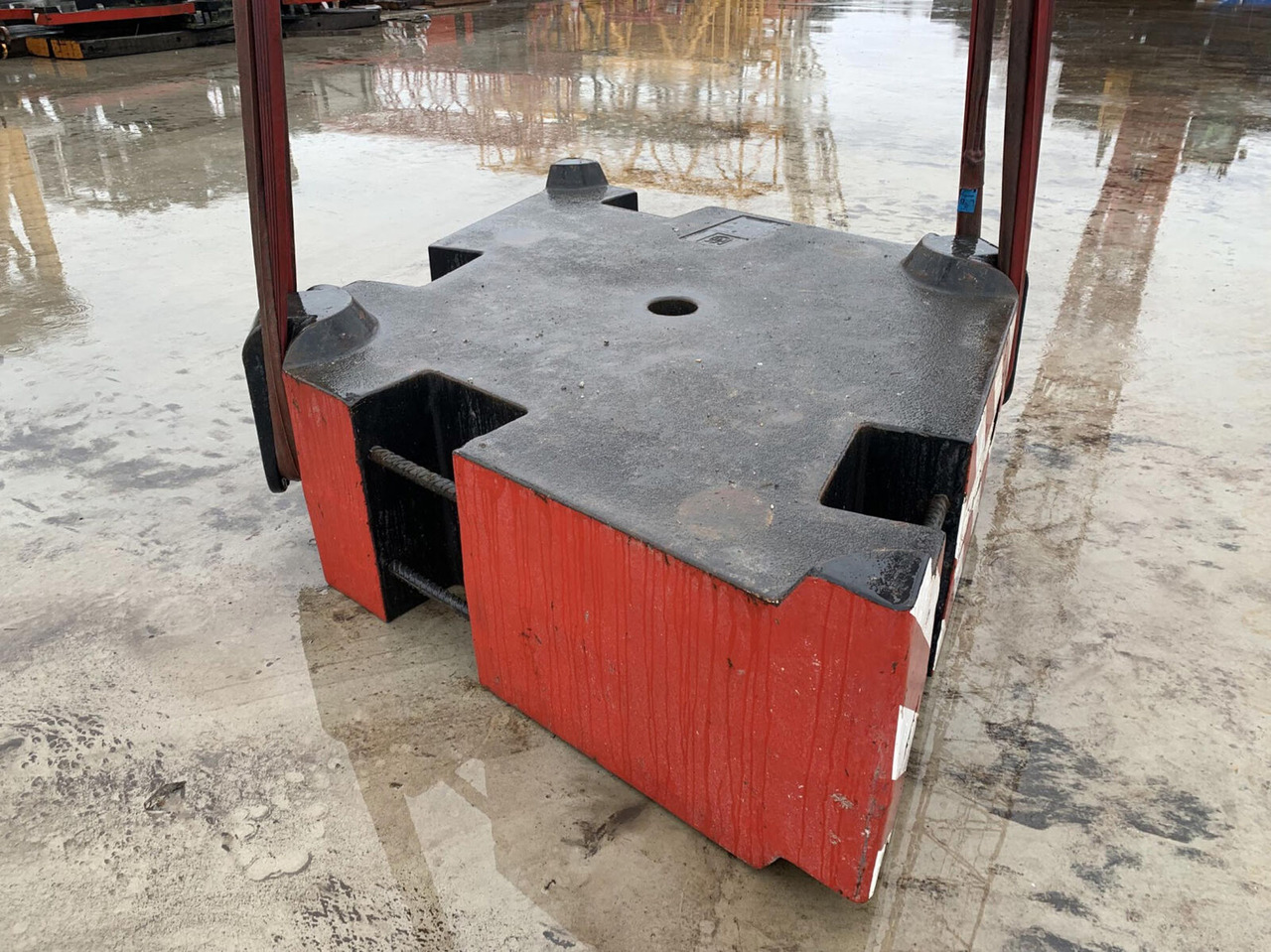 Grove GMK 6400 counterweight 10 ton - Counterweight for Mobile crane: picture 2 Grove GMK 6400 counterweight 10 ton - Counterweight for Mobile crane: picture 2