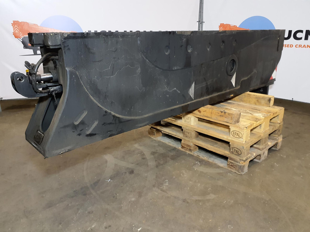 Grove GMK 6400 outrigger beam front complete - Suspension for Crane: picture 4 Grove GMK 6400 outrigger beam front complete - Suspension for Crane: picture 4