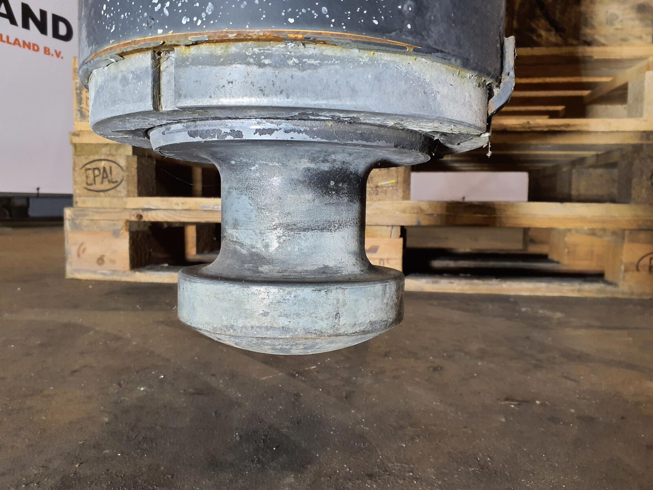 Grove GMK 6400 outrigger beam front complete - Suspension for Crane: picture 5 Grove GMK 6400 outrigger beam front complete - Suspension for Crane: picture 5