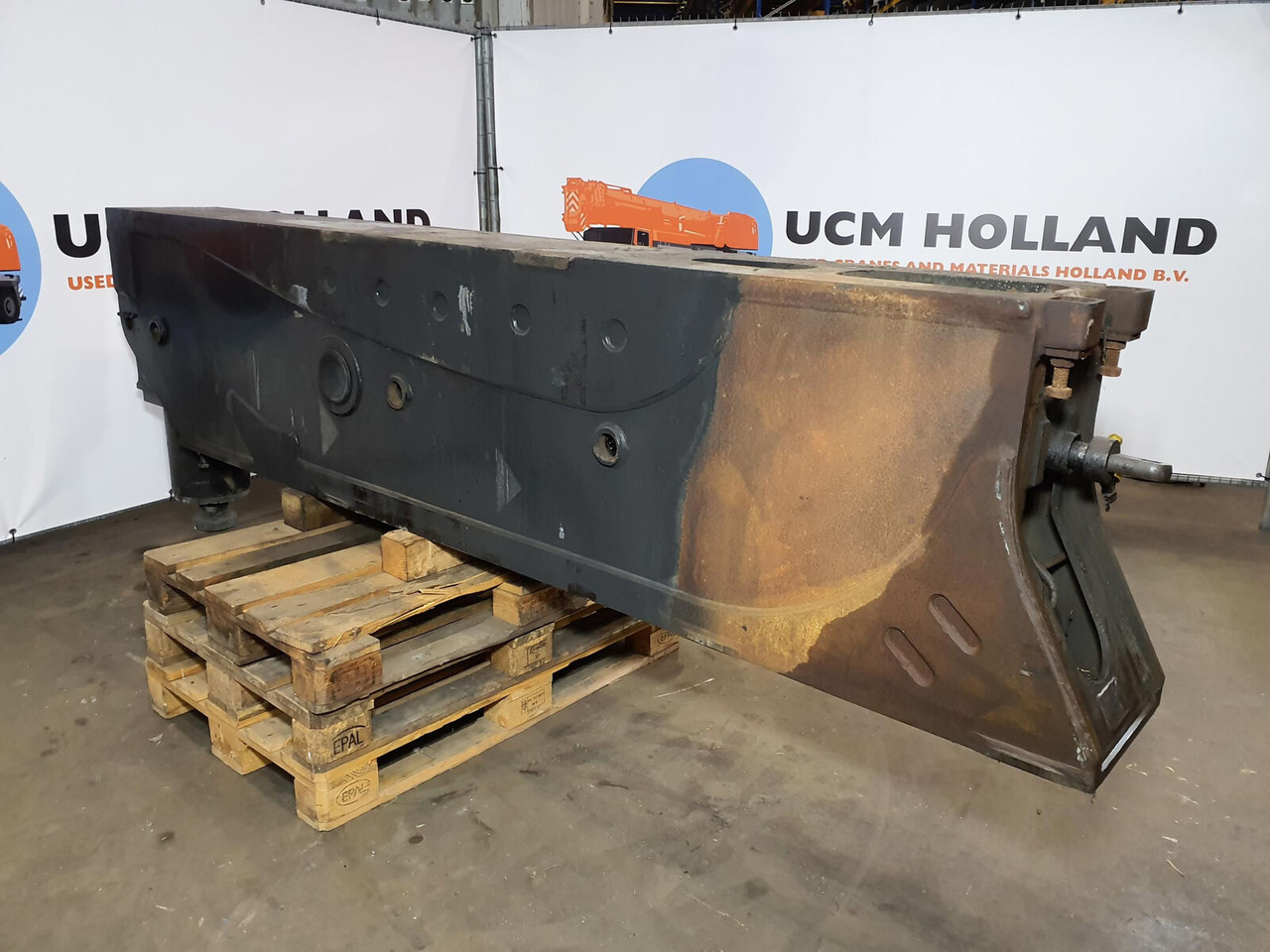 Grove GMK 6400 outrigger beam rear complete - Suspension for Crane: picture 3 Grove GMK 6400 outrigger beam rear complete - Suspension for Crane: picture 3