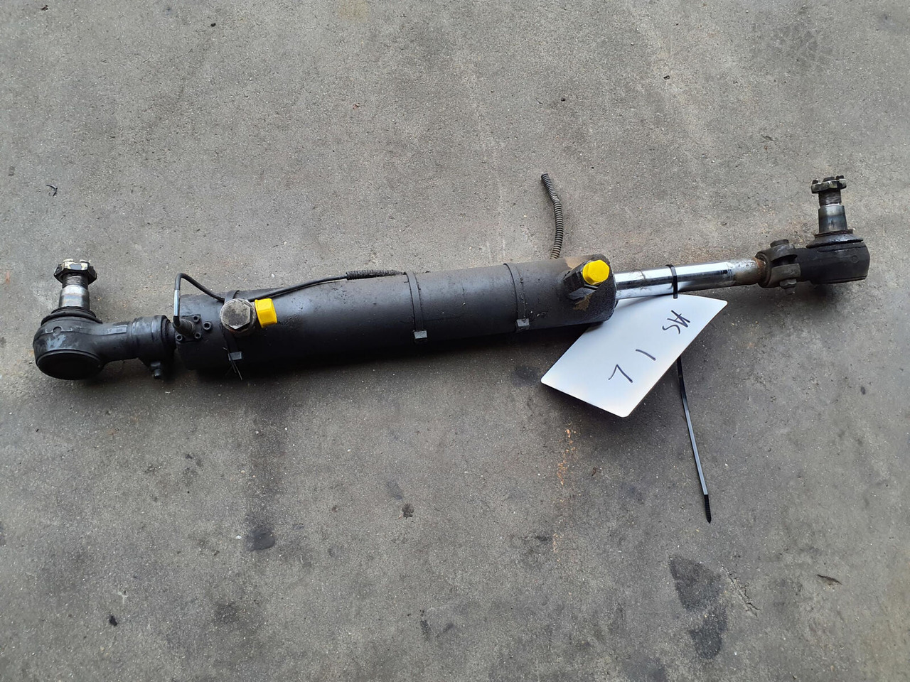 Grove GMK 6400 steering cylinder (weber) axle 1L - Hydraulic cylinder for Mobile crane: picture 3 Grove GMK 6400 steering cylinder (weber) axle 1L - Hydraulic cylinder for Mobile crane: picture 3