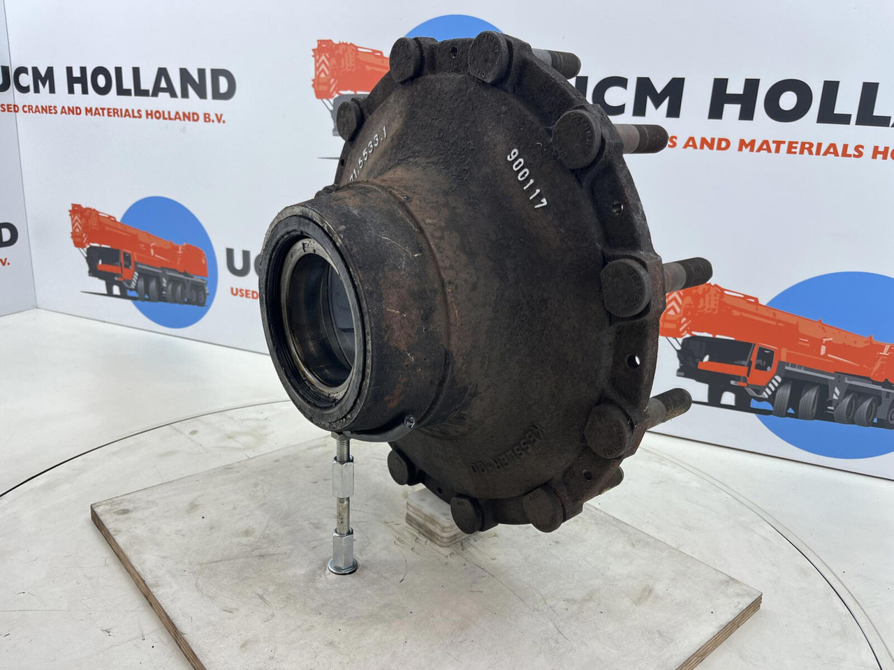 Grove GMK Megatrak wheel hub - Wheel hub for Crane: picture 3 Grove GMK Megatrak wheel hub - Wheel hub for Crane: picture 3