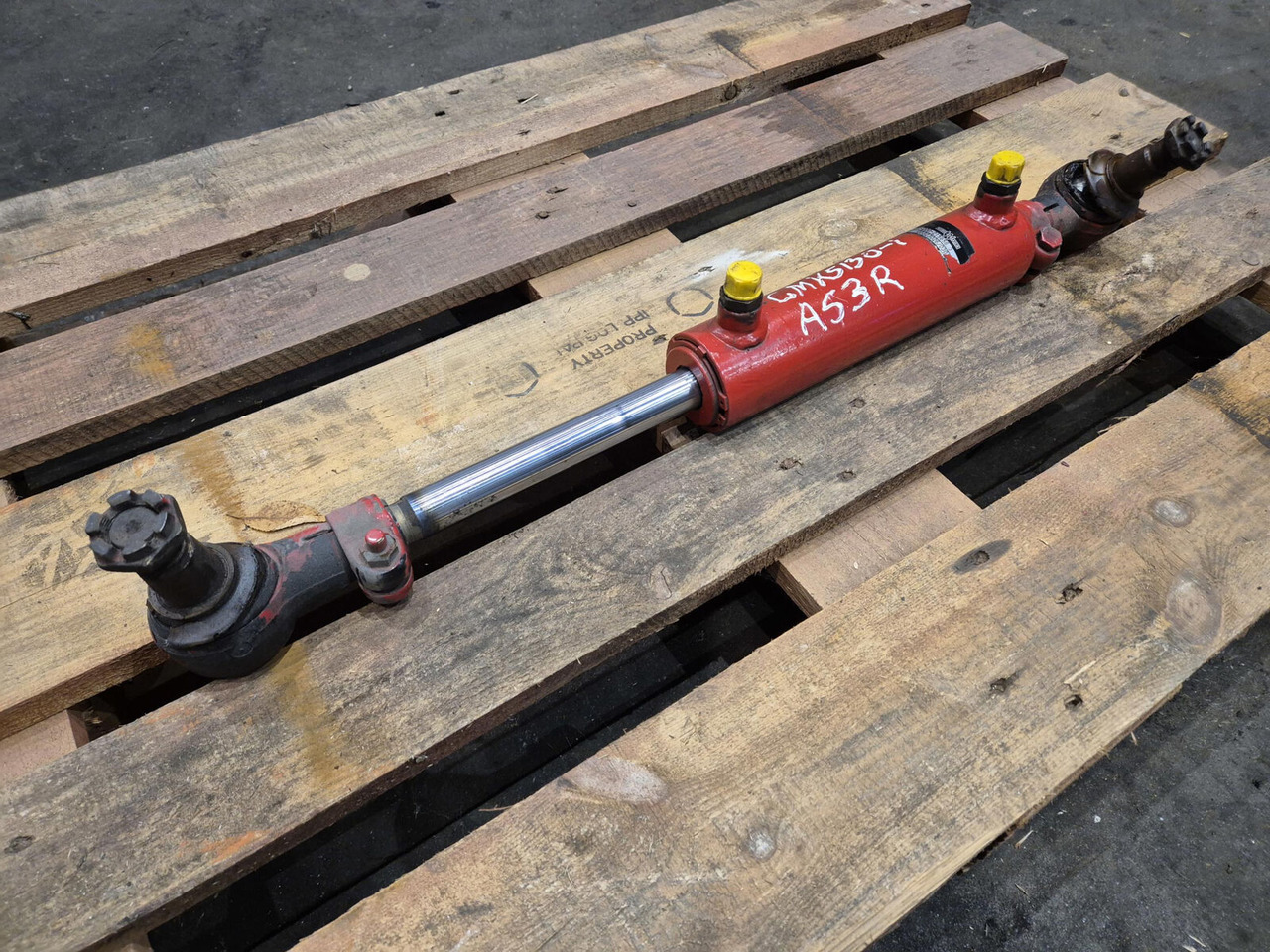 Grove GMK steering cylinder - Hydraulic cylinder for Mobile crane: picture 1 Grove GMK steering cylinder - Hydraulic cylinder for Mobile crane: picture 1