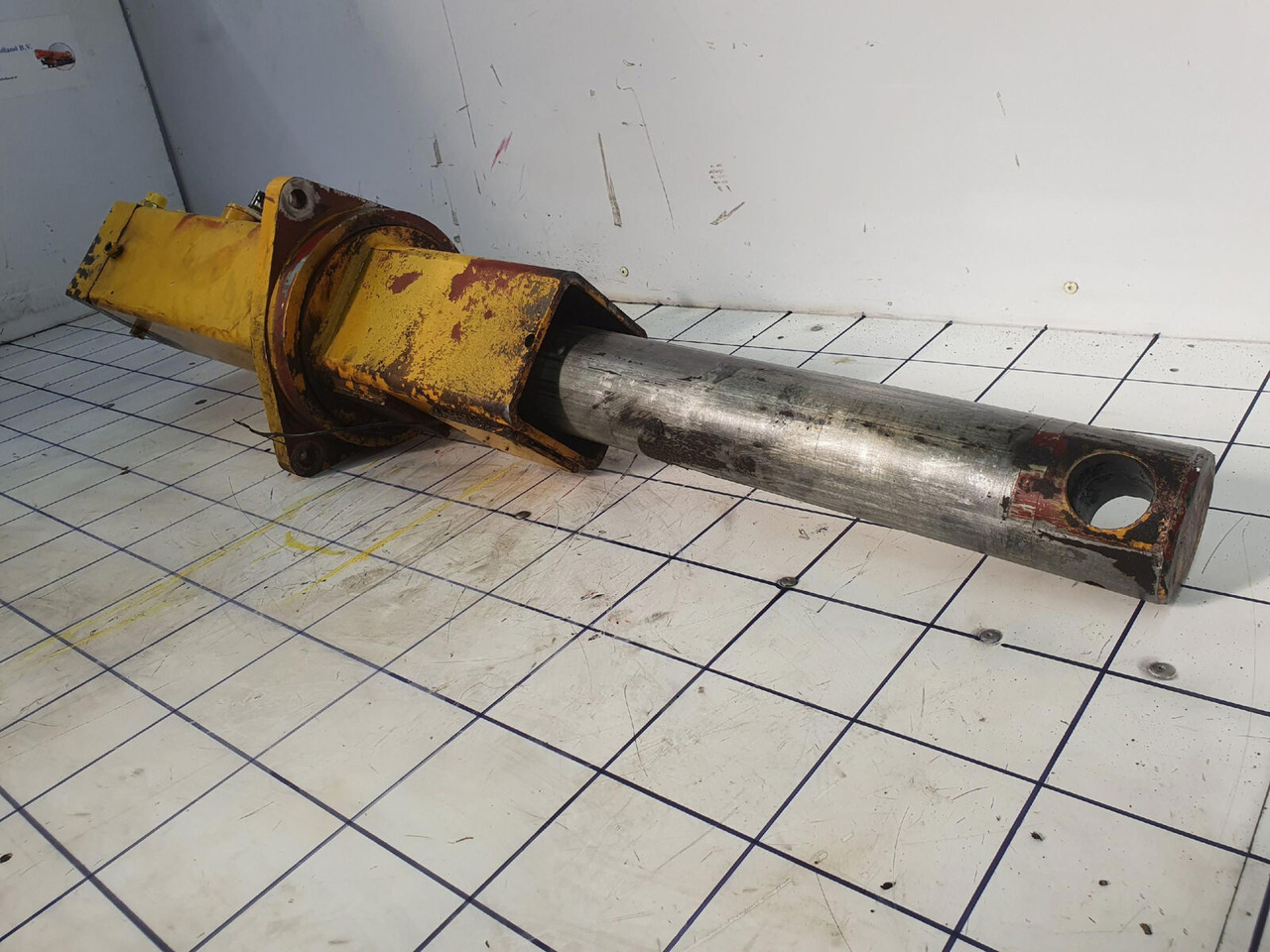 Grove Grove GMK 3050 counterweight cylinder - Hydraulic cylinder for Mobile crane: picture 3 Grove Grove GMK 3050 counterweight cylinder - Hydraulic cylinder for Mobile crane: picture 3