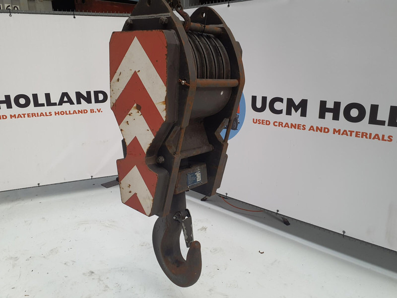 Grove Hookblock 17mm 5sheave 63t - Loader crane: picture 1 Grove Hookblock 17mm 5sheave 63t - Loader crane: picture 1